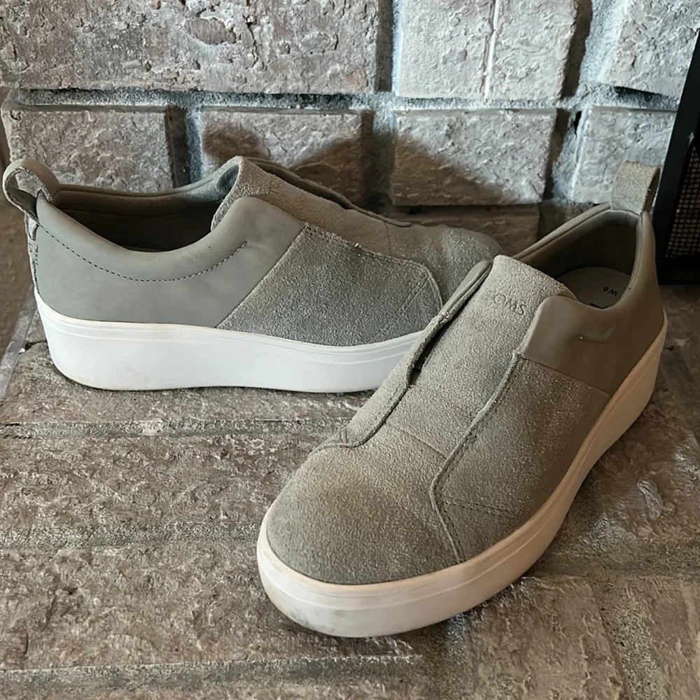 Toms Mid Gray Amber Suede Slip-on Sneakers - Picture 3 of 6